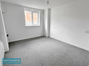 Bedroom- click for photo gallery